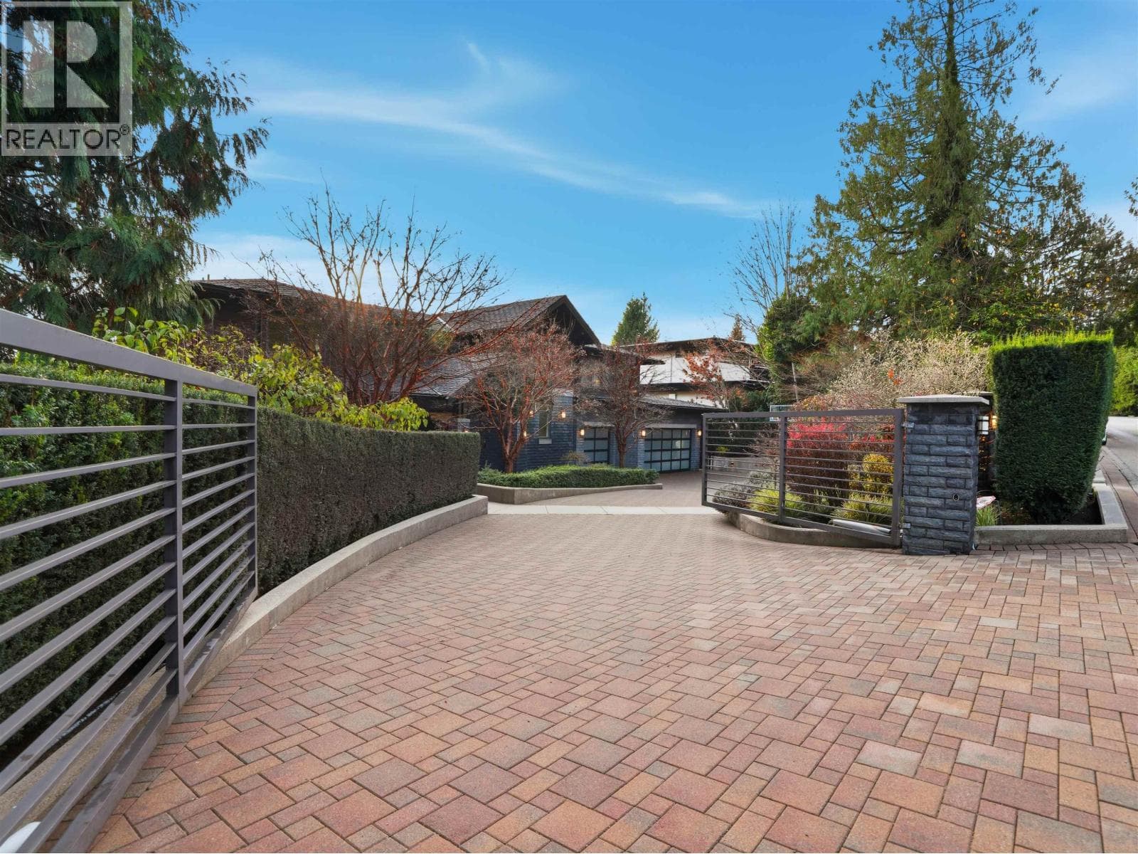 720 PARKSIDE ROAD photo 2