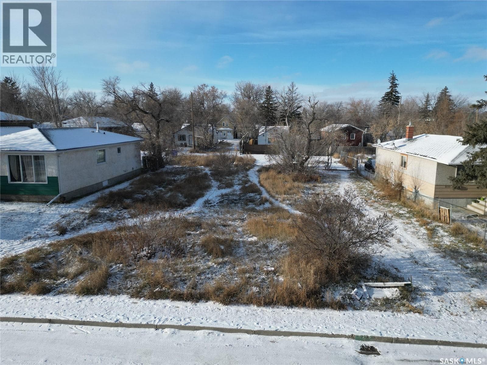 820 Robinson STREET — photo 3