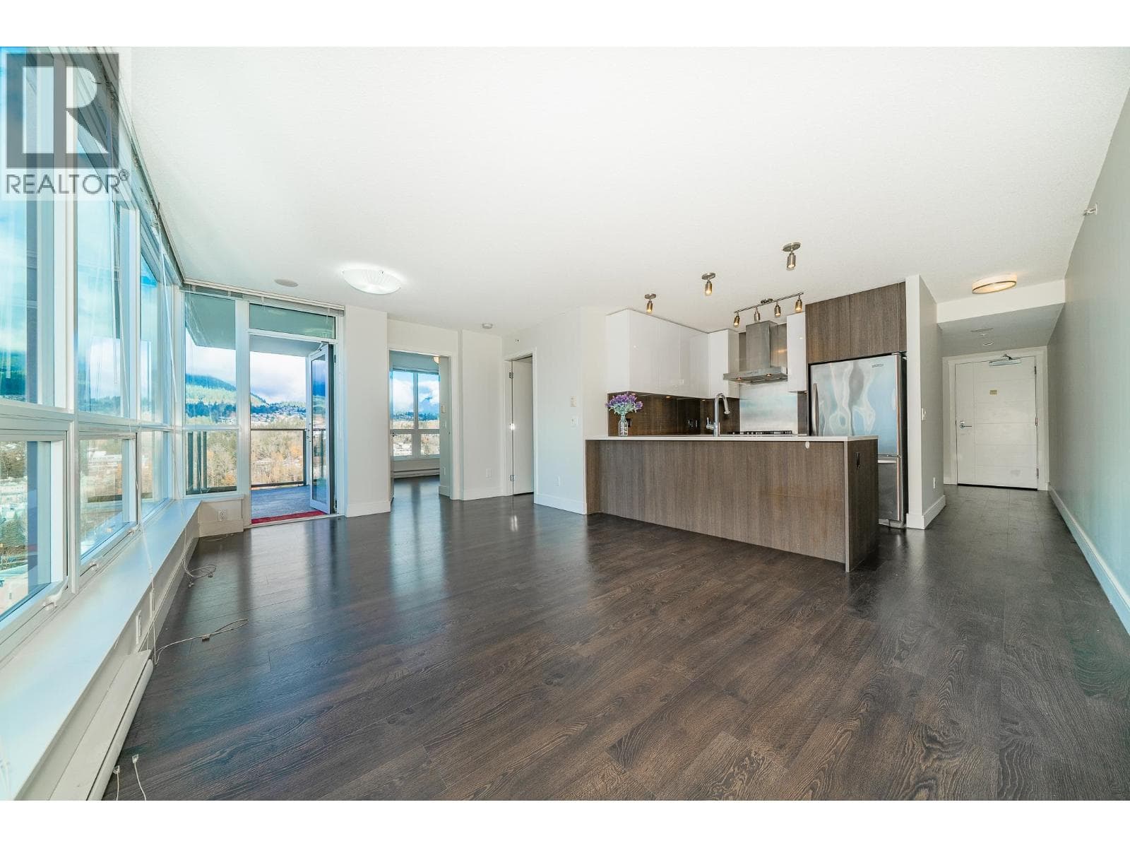 2 bed 2 bath single family at 1809 3007 GLEN DRIVE — $675,000