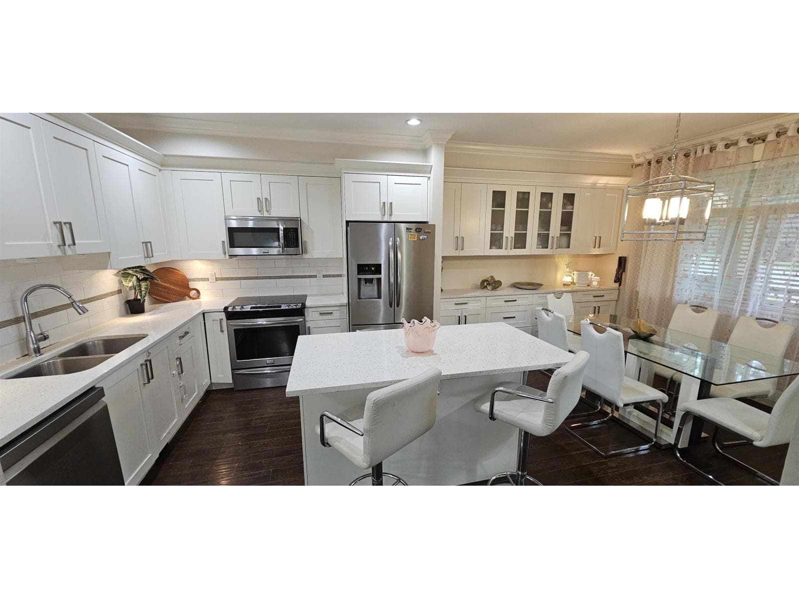 3 bed 4 bath single family at 60 5957 152 STREET — $999,888