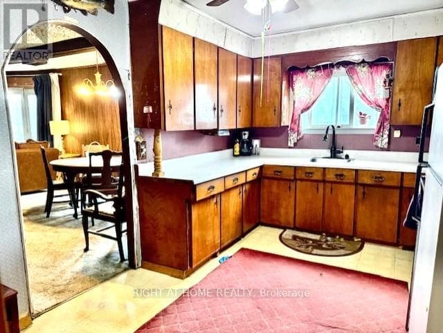 118 PERCY CRESCENT photo 12