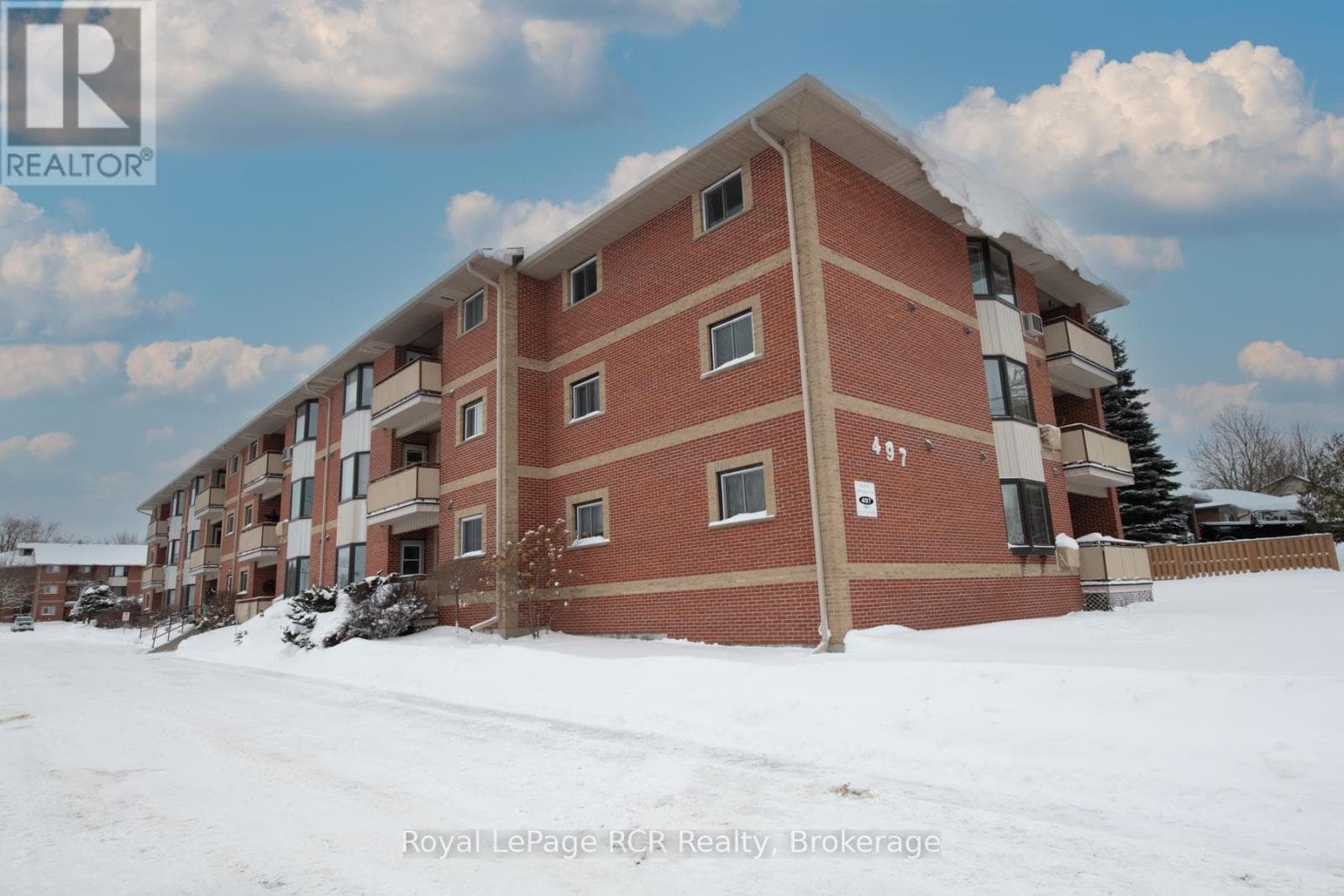 108 - 497 BIRMINGHAM STREET W photo 2