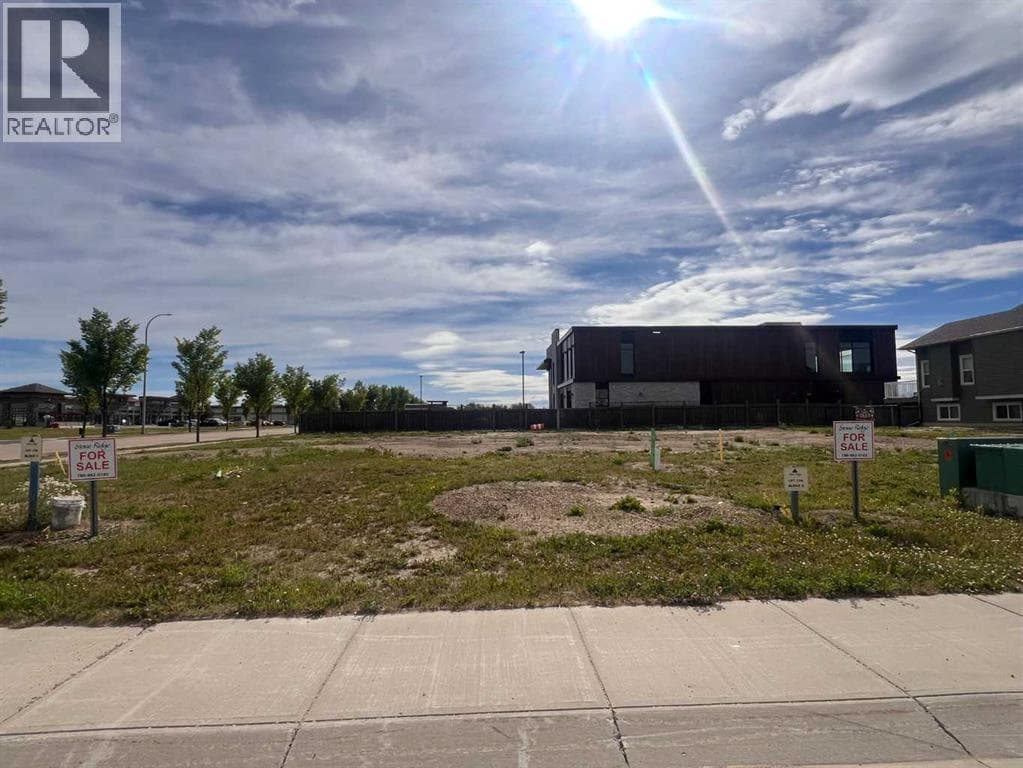 6625 & 6629 105A Street — photo 2