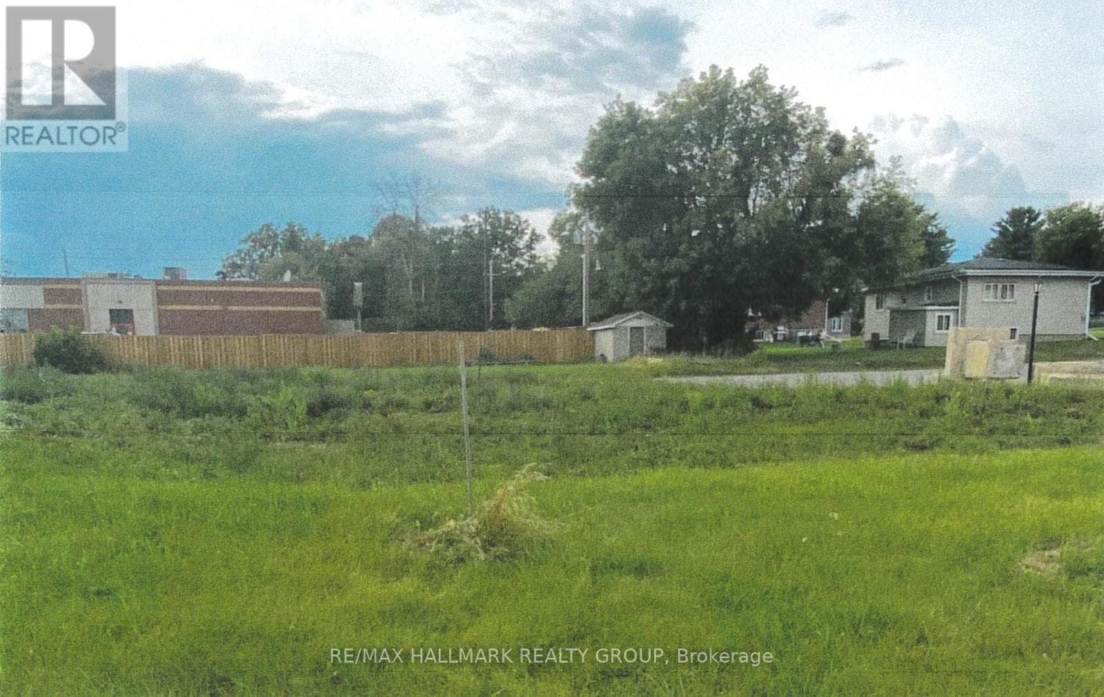 66 ELGIN AVENUE W photo 4