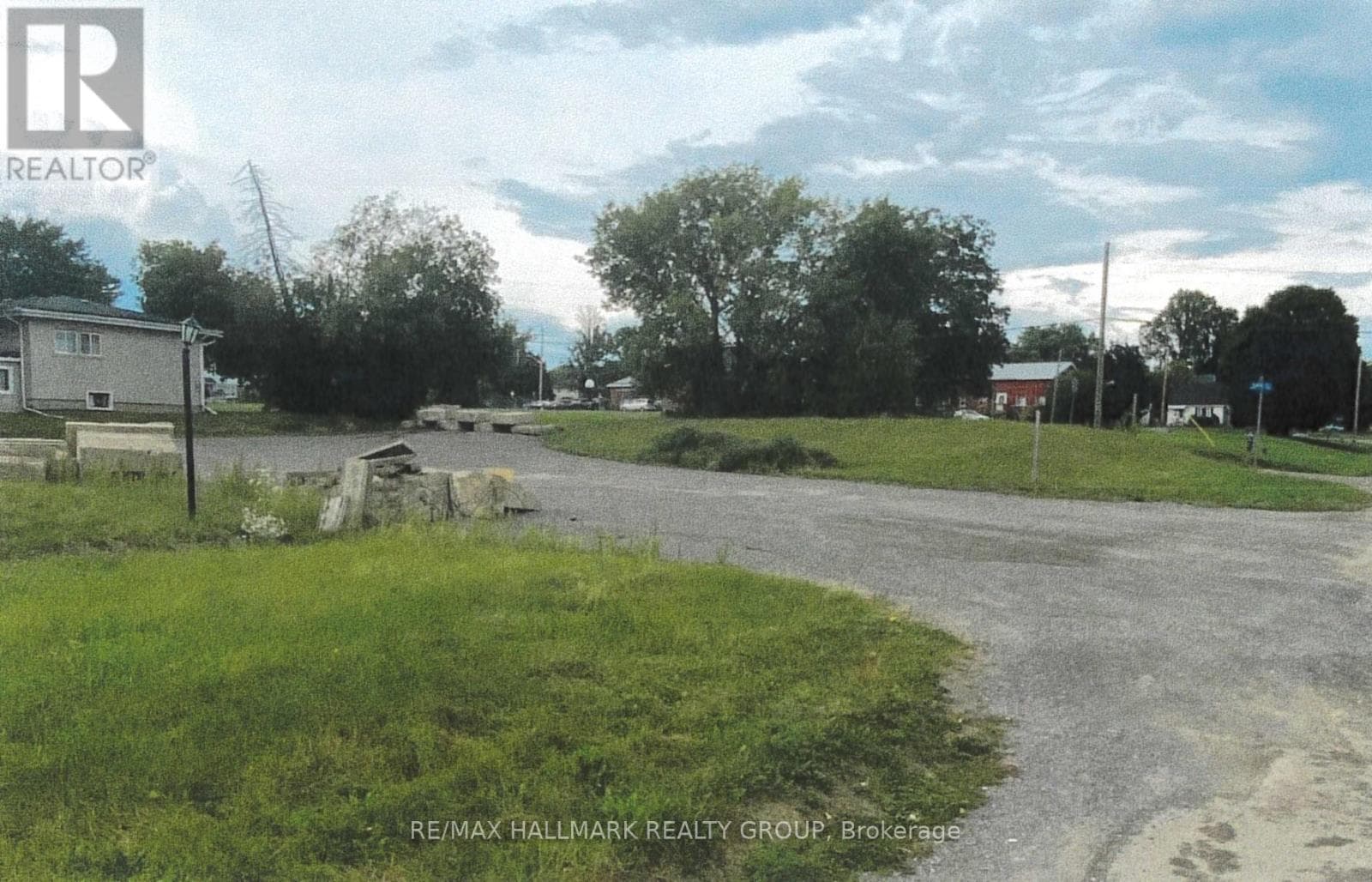 66 ELGIN AVENUE W photo 5