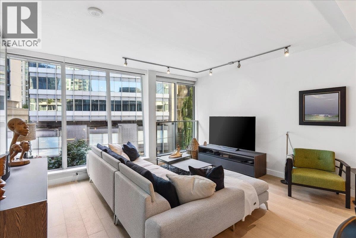 402 1477 W PENDER STREET photo 3