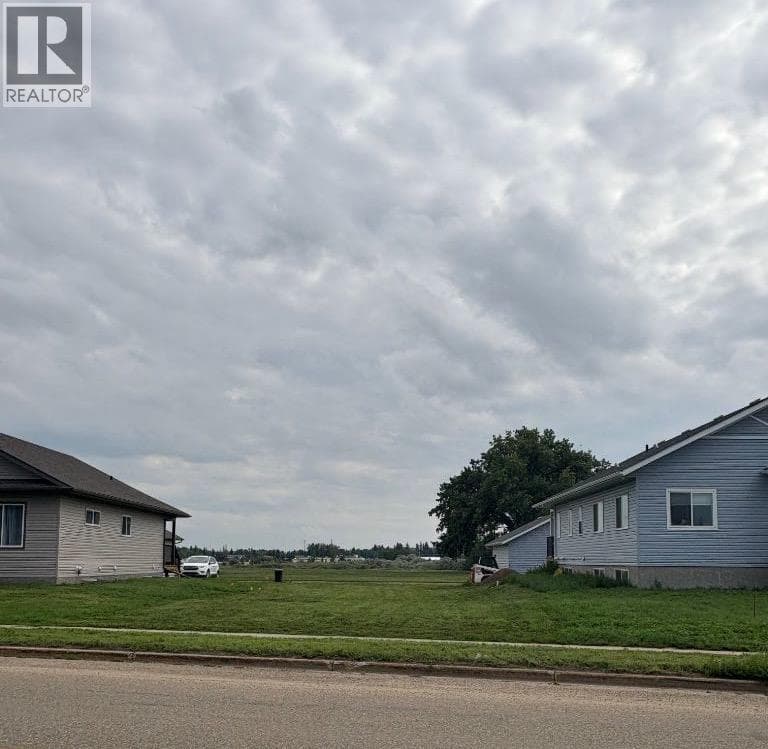 117 Upland Boulevard W — photo 2