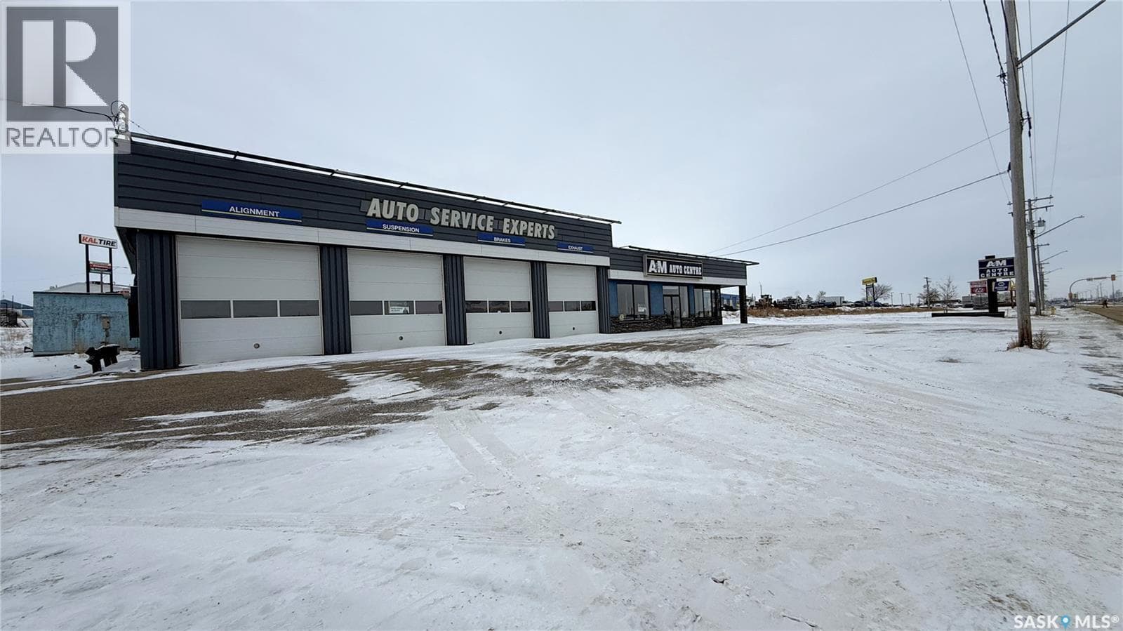 370 Railway AVENUE E — photo 2