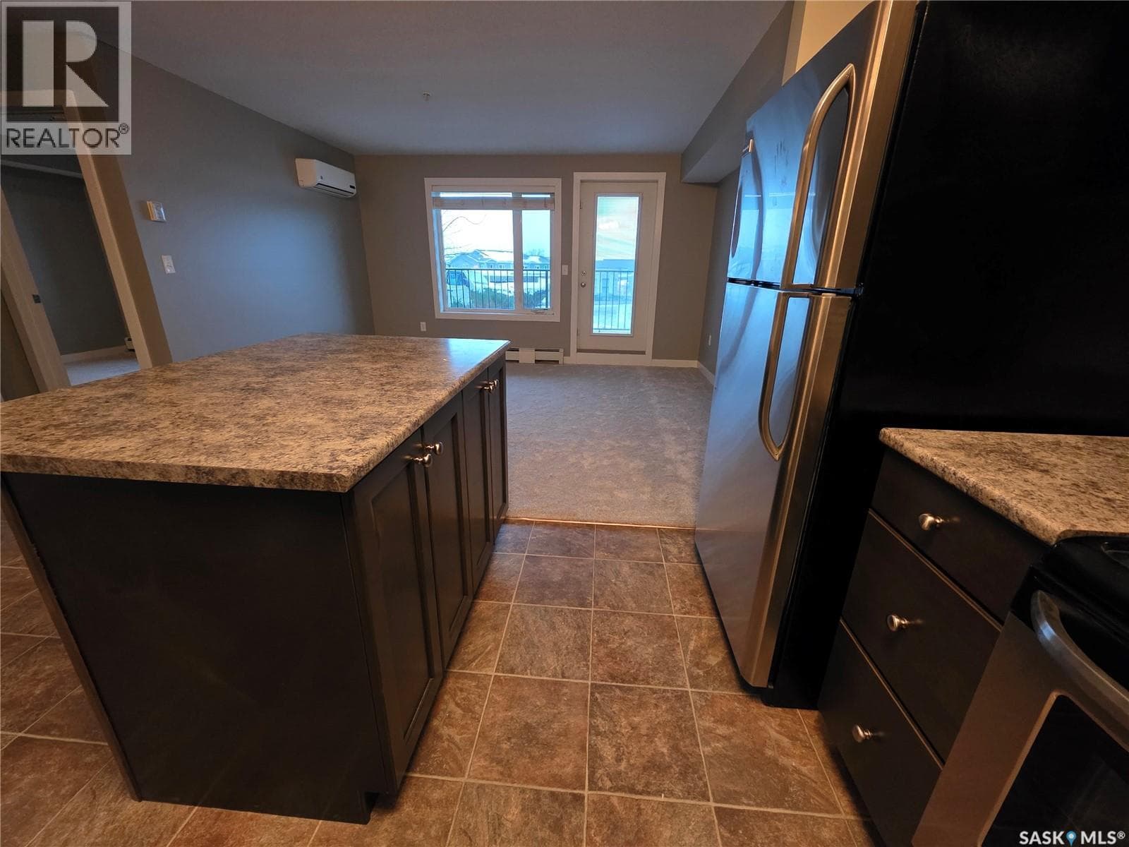 103 2141 Larter ROAD photo 3