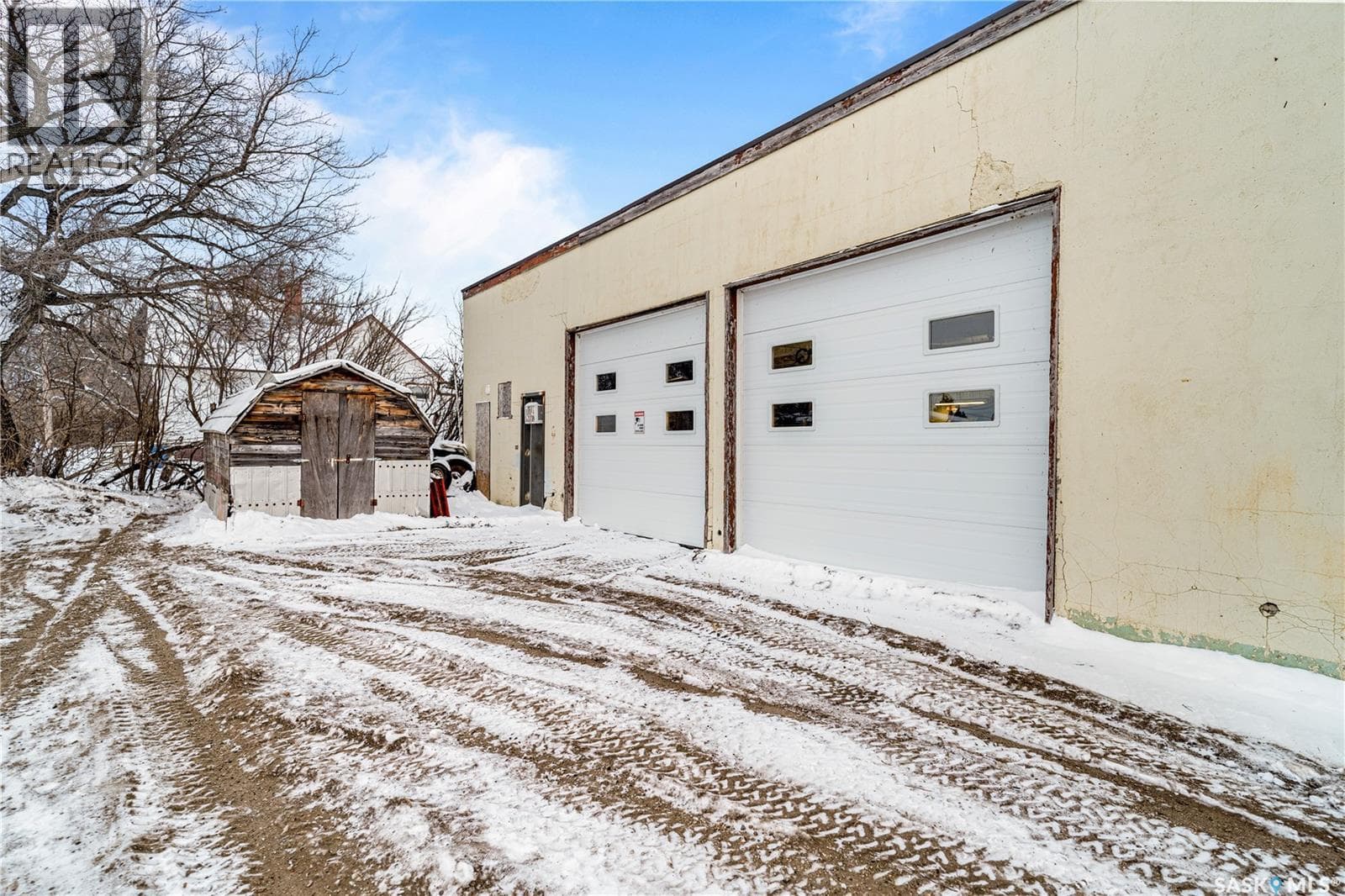 503 Railway AVENUE — photo 3