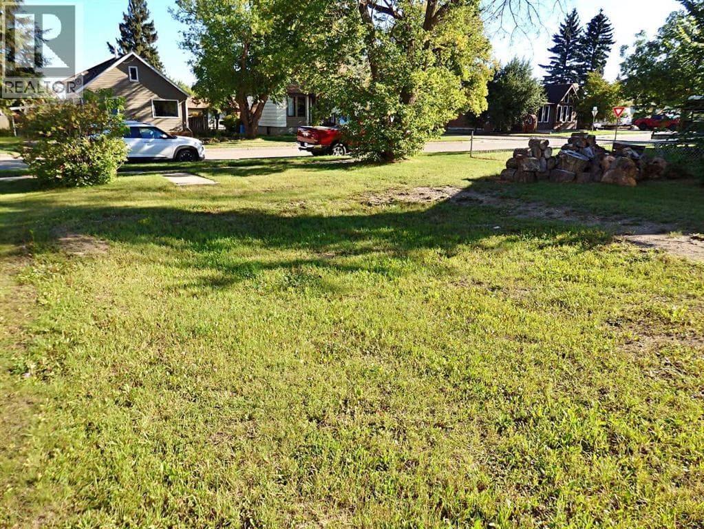 4703 54 Avenue — photo 5