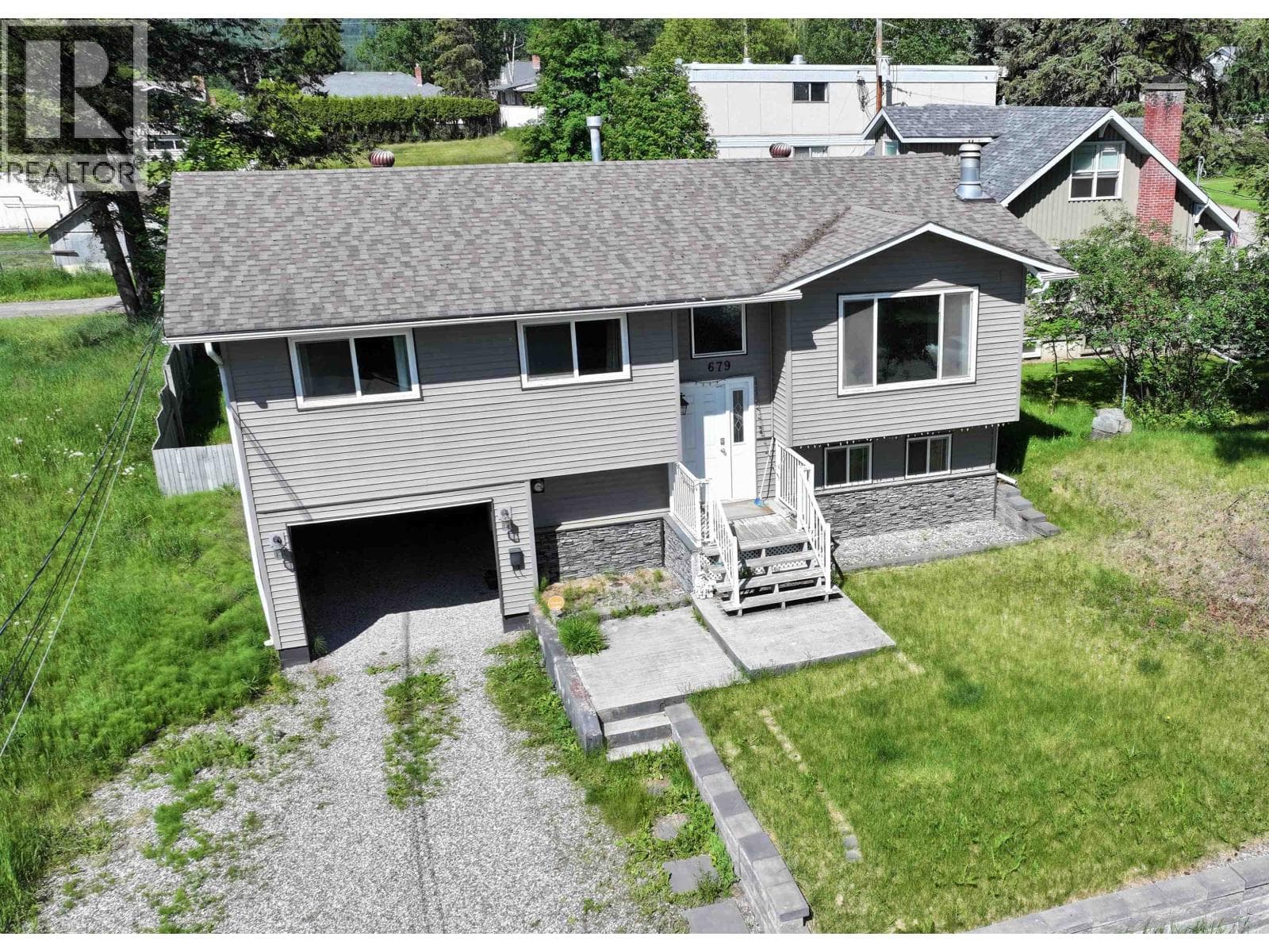 679 JONES STREET photo 2