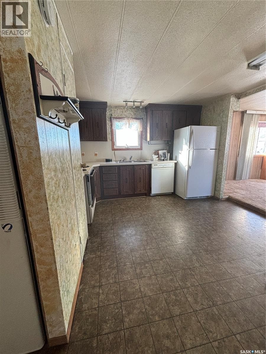 194 Heward STREET — photo 5