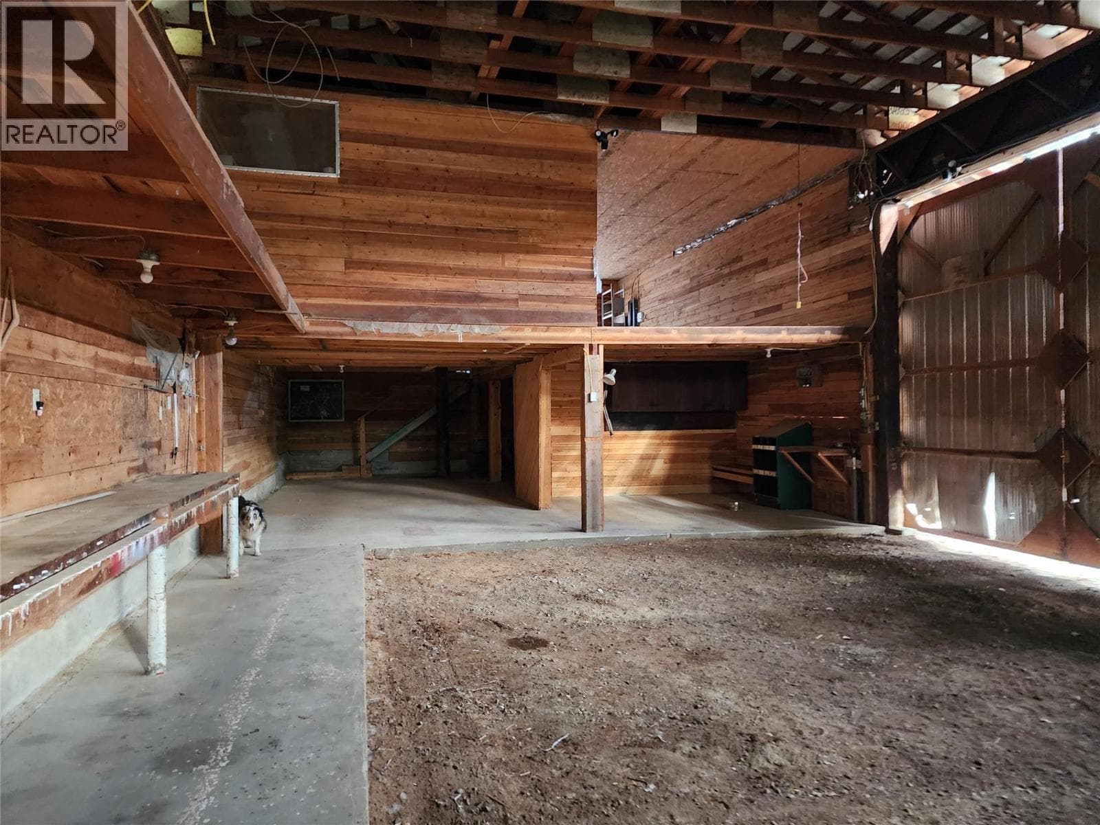 1531 Mountain Ridge Road photo 4