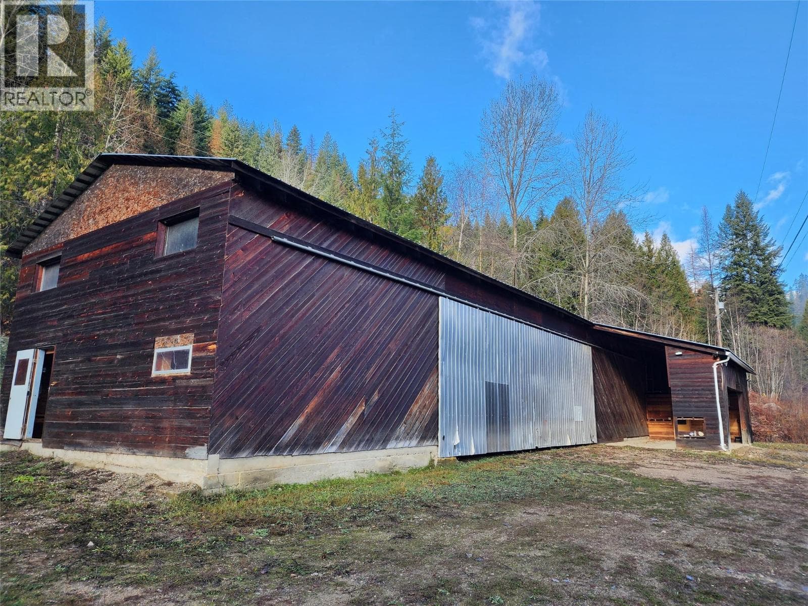 1531 Mountain Ridge Road photo 3
