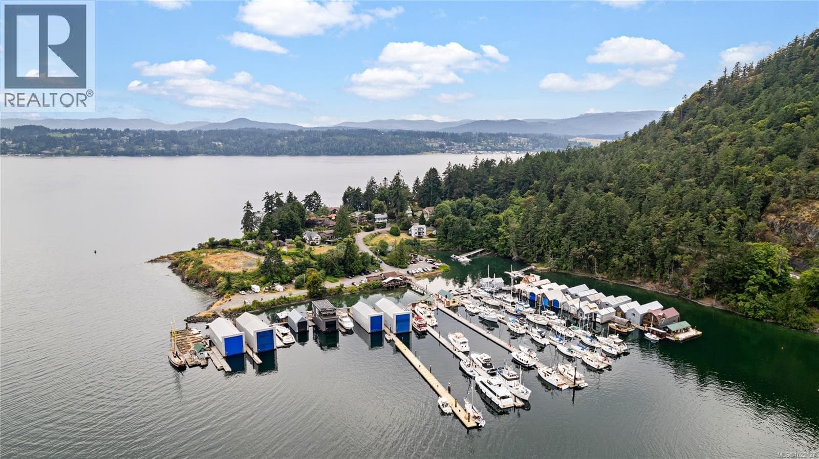 5025 Genoa Bay Rd photo 5