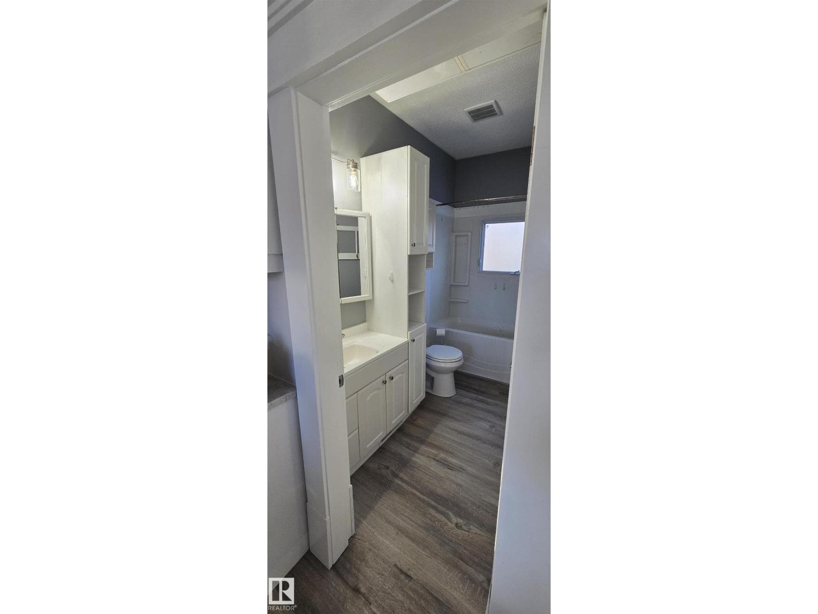 5023 53 ST — photo 2