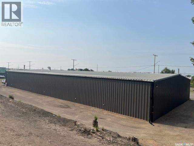 350 Railway AVENUE E — photo 3