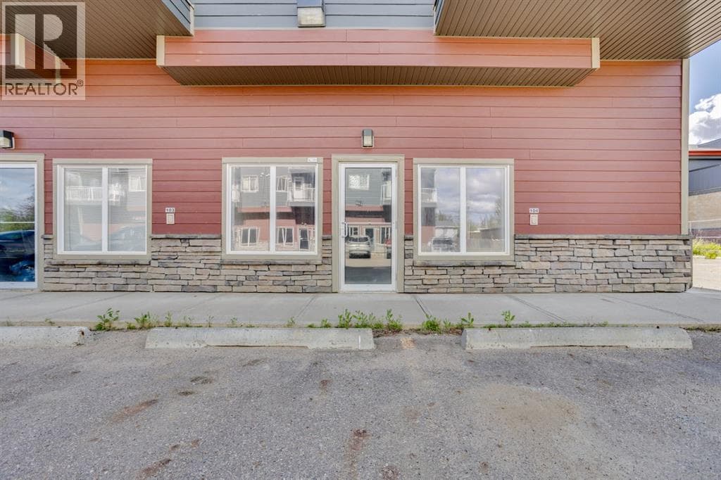 104, 234 Stony Mountain Road