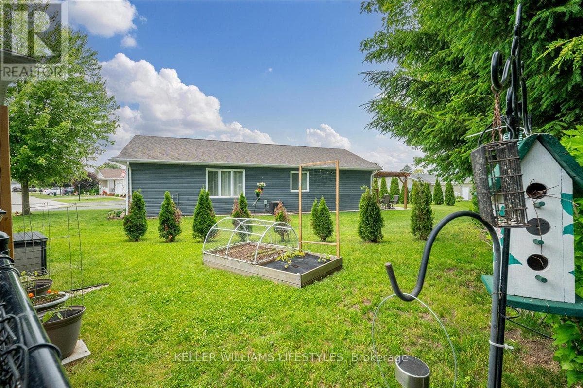 13 KELLESTINE DRIVE photo 4
