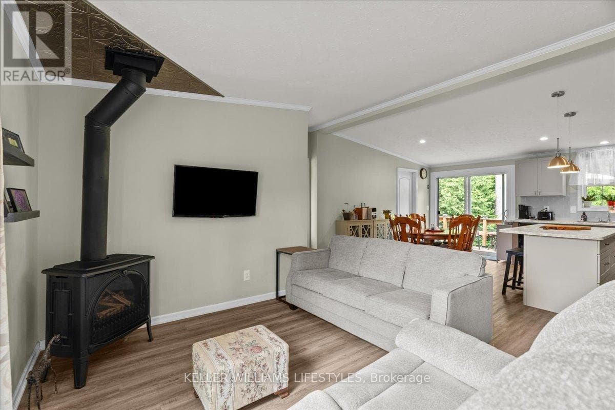 13 KELLESTINE DRIVE photo 5
