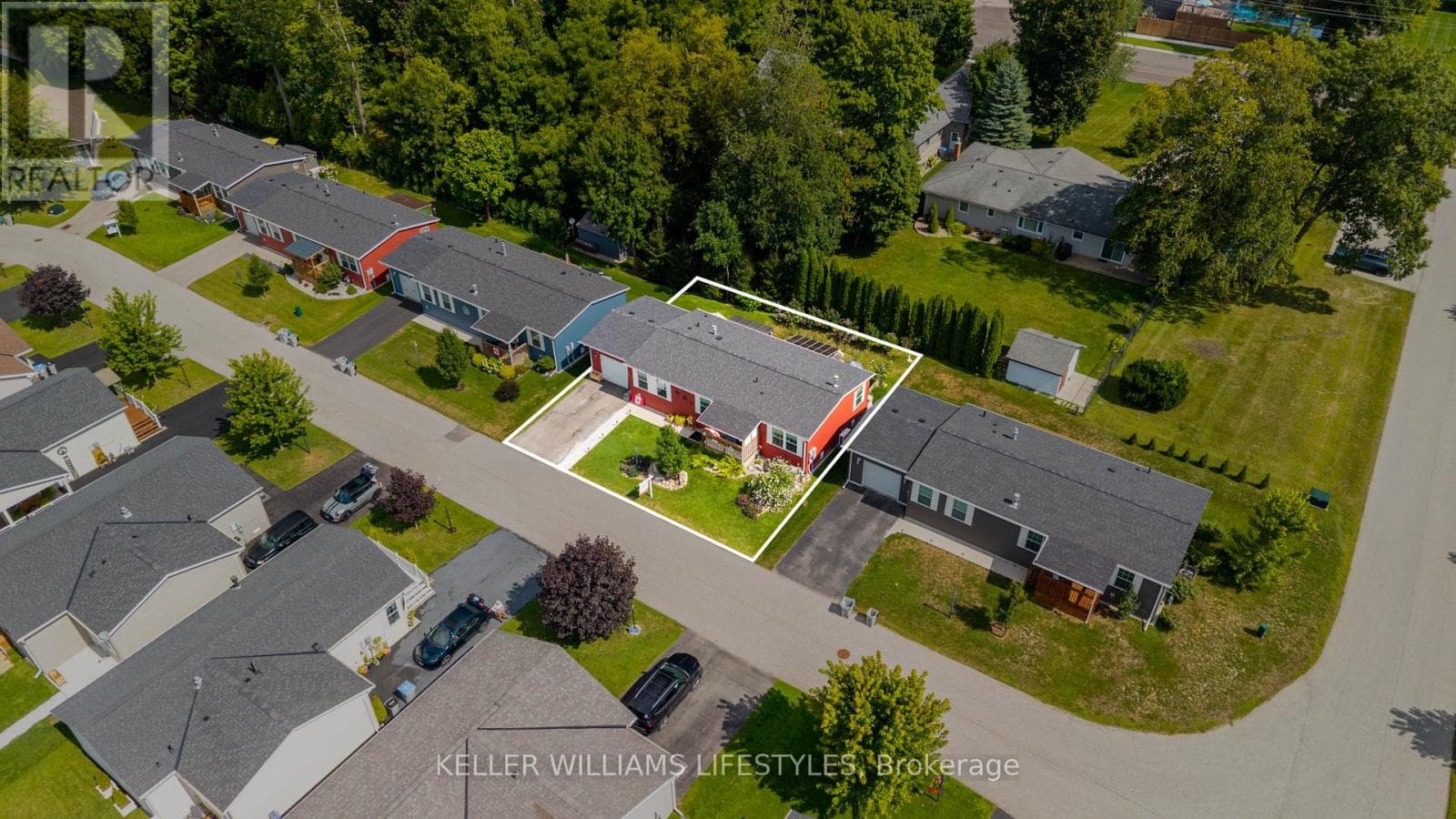 21 KELLESTINE DRIVE photo 3