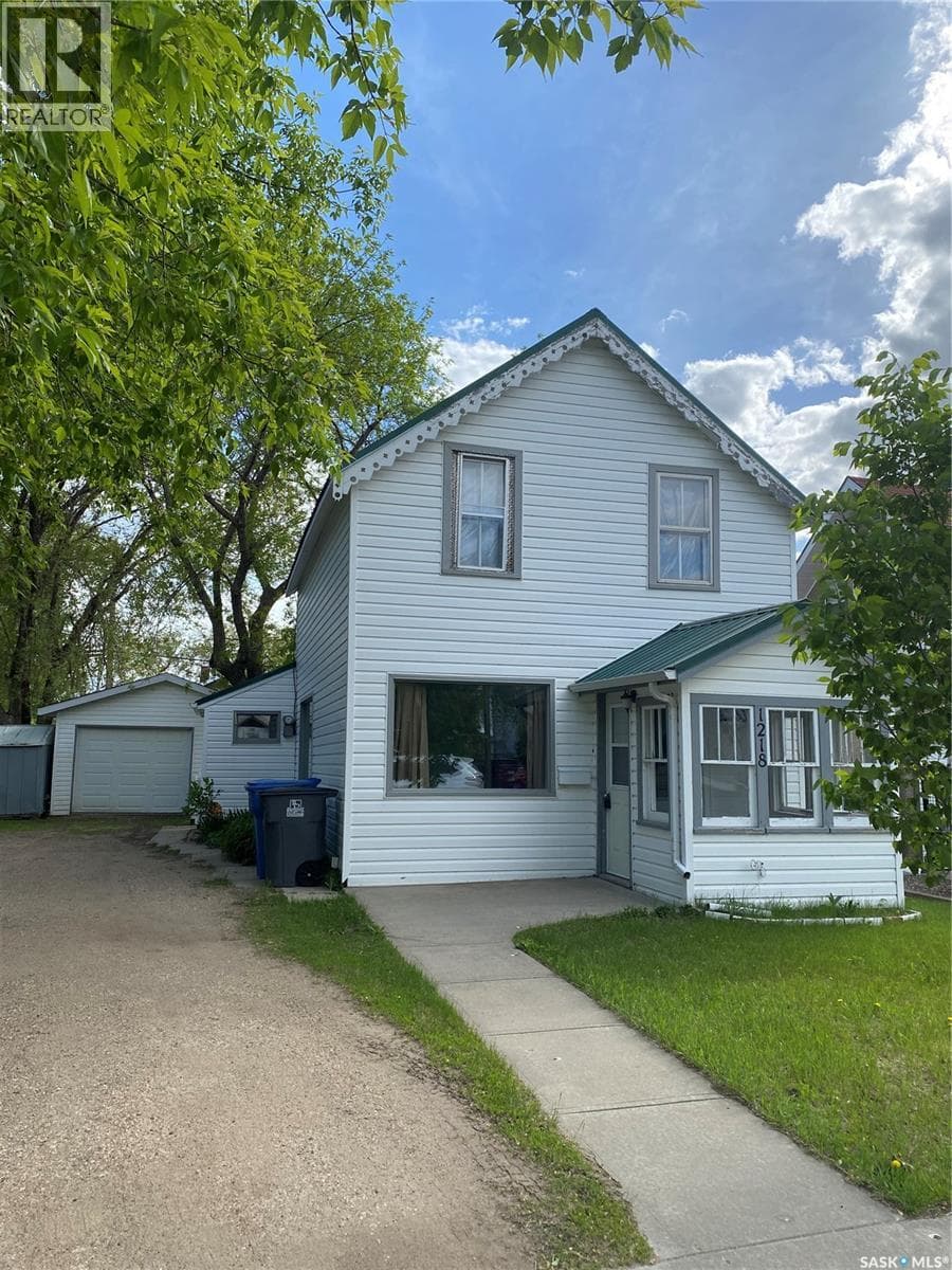 1218 2nd STREET