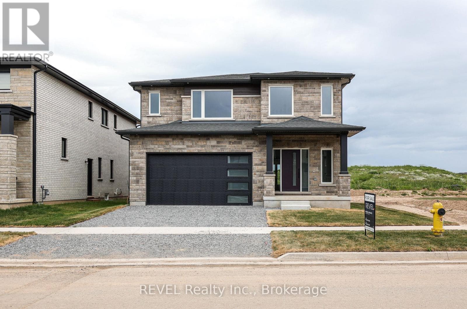 3 bed 3 bath single family at 111 ACACIA ROAD — $1,099,000