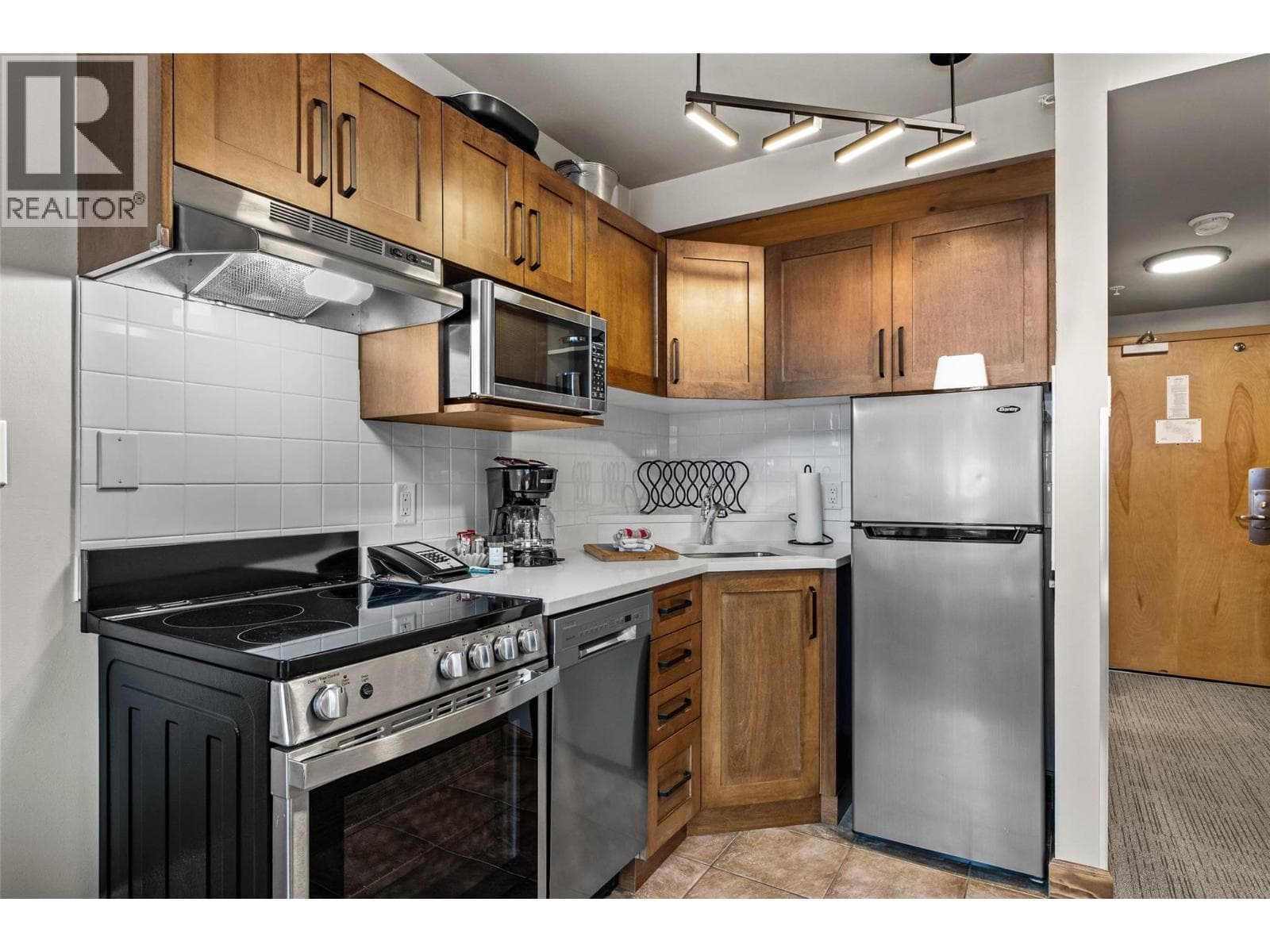 3220 Village Way Unit# 306 photo 2
