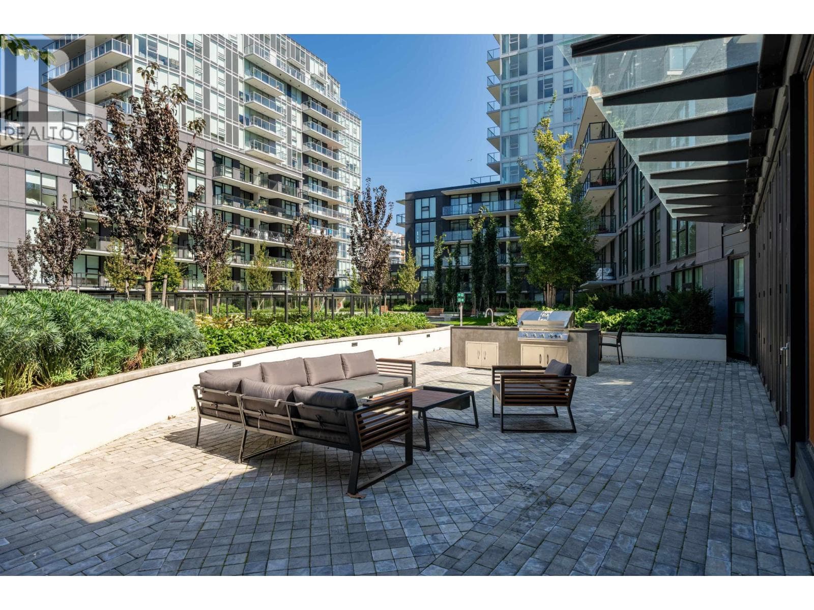 908 6655 BUSWELL STREET photo 5