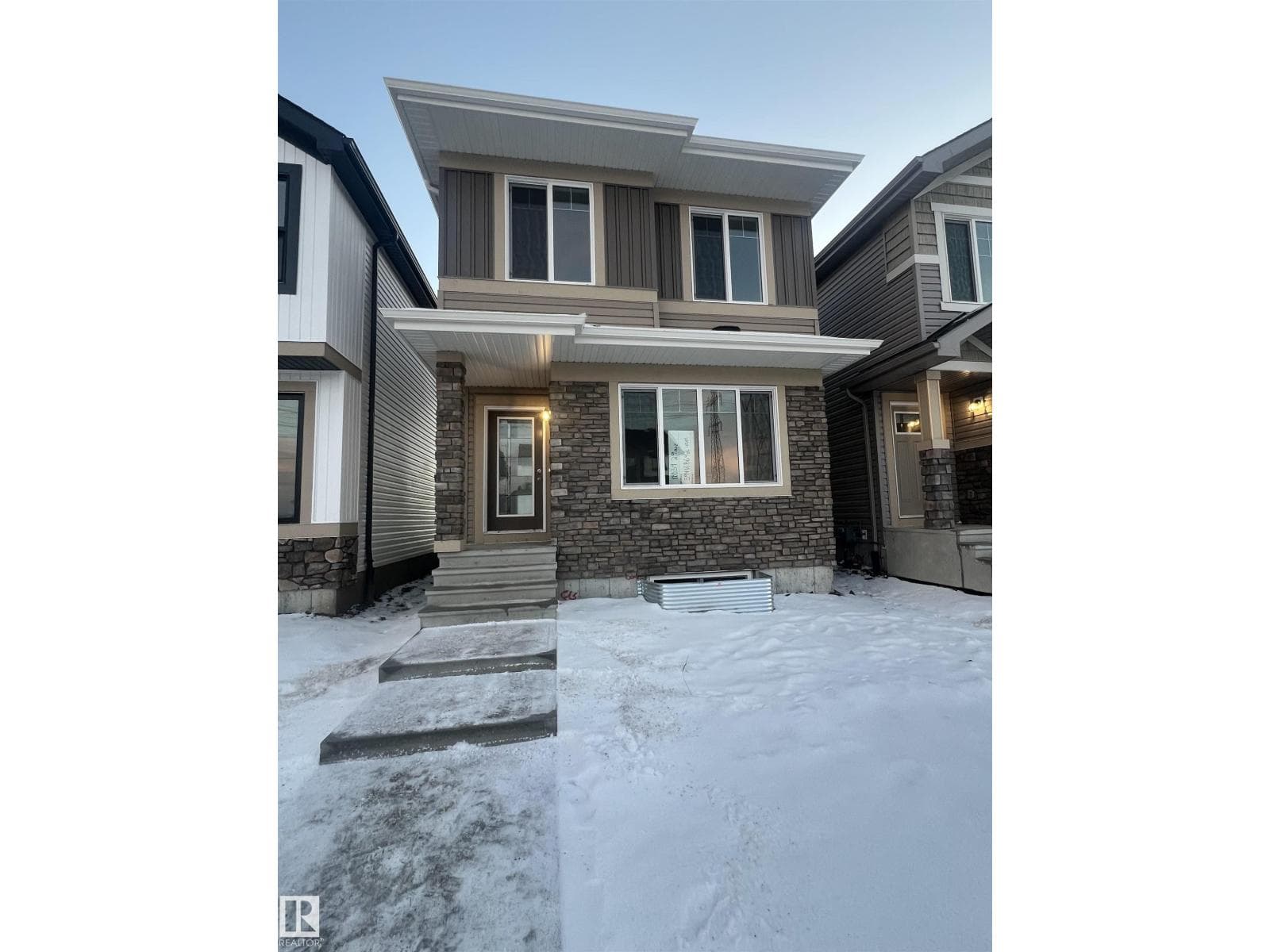 3 bed 3 bath single family at 18839 29 AV NW — $444,672