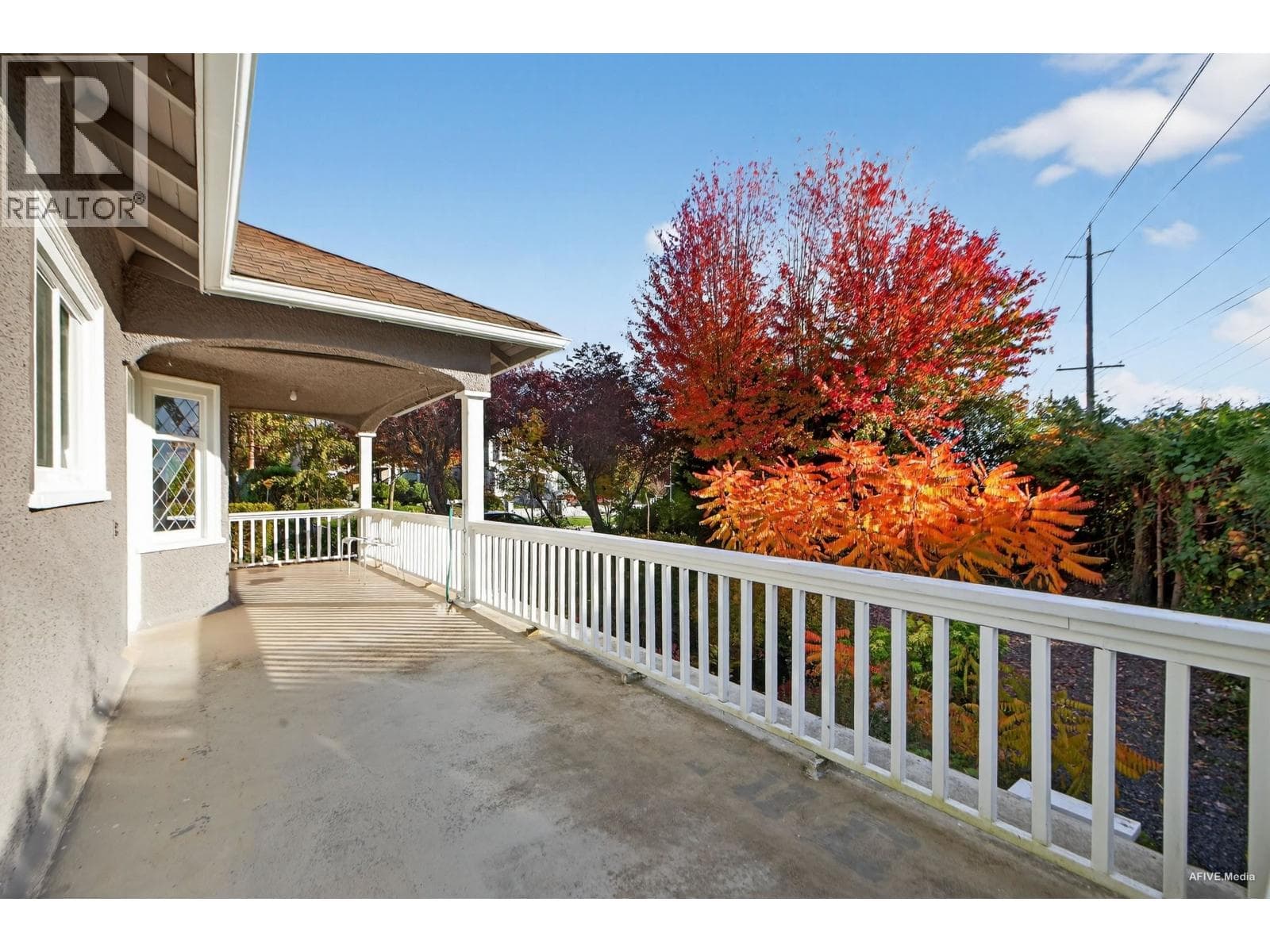 7561 ANGUS DRIVE photo 4