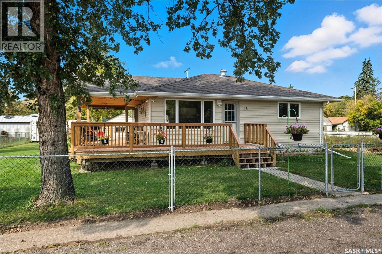 2 bed 2 bath single family at 16 Walsh STREET — $314,000