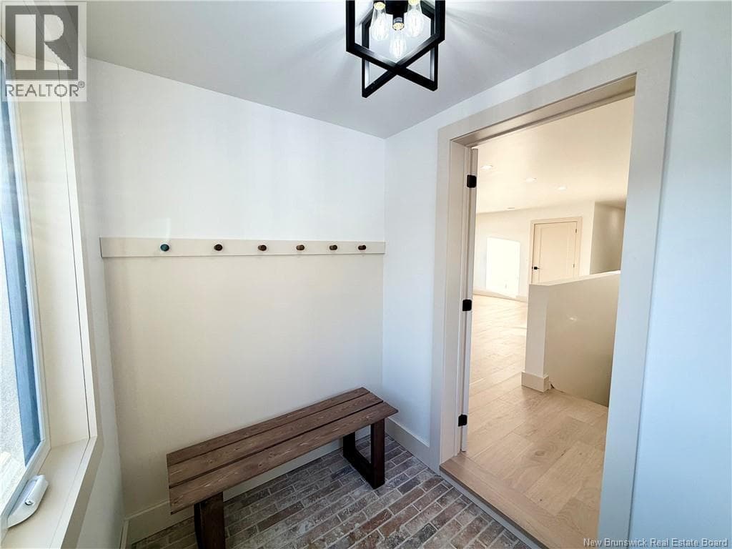 3 Hatt Crescent photo 4