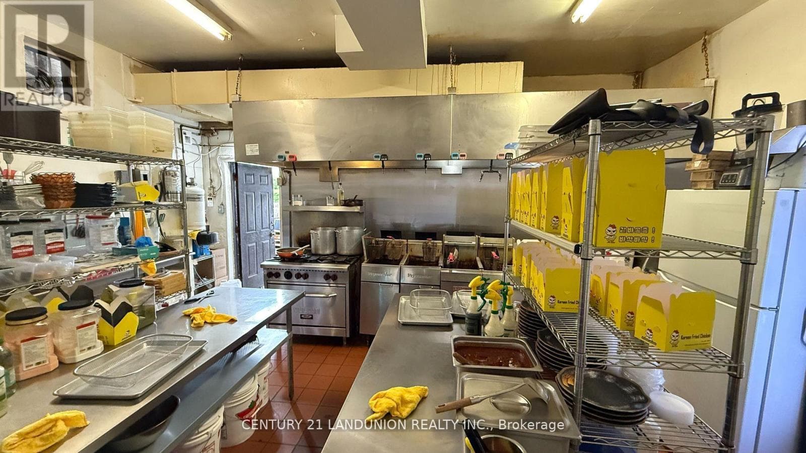 2539 EGLINTON AVENUE W photo 2
