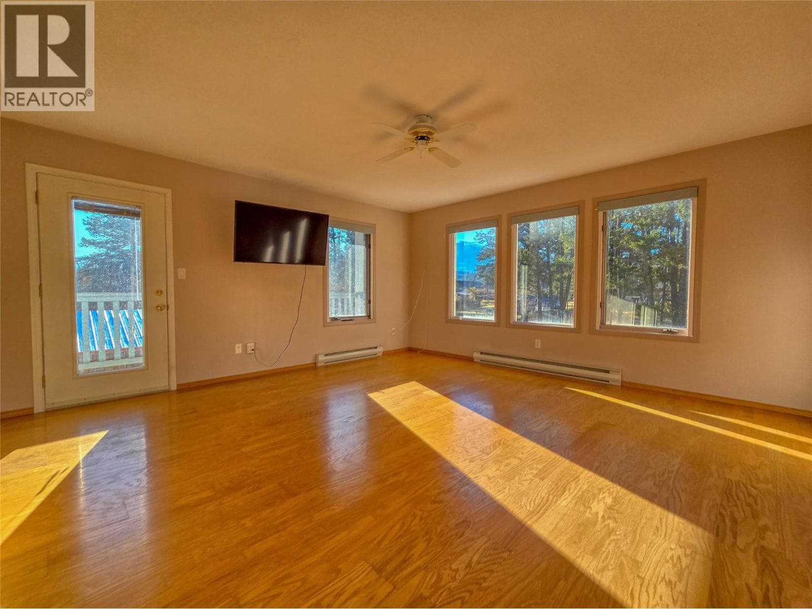 402 12th Avenue photo 5
