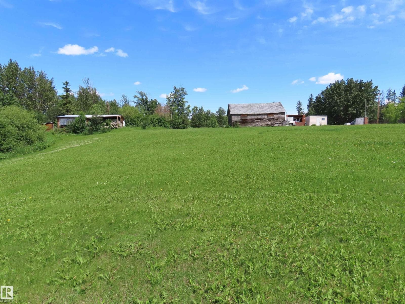 #202 3510 STE. ANNE TR — photo 3