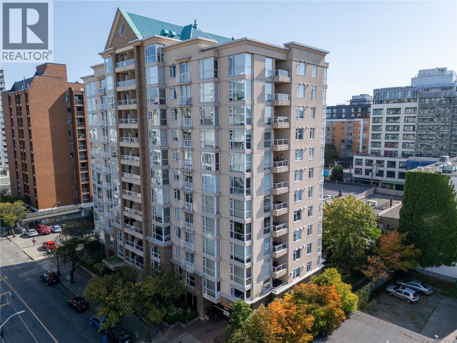 1 bed 1 bath single family at 603 835 View St — $365,000