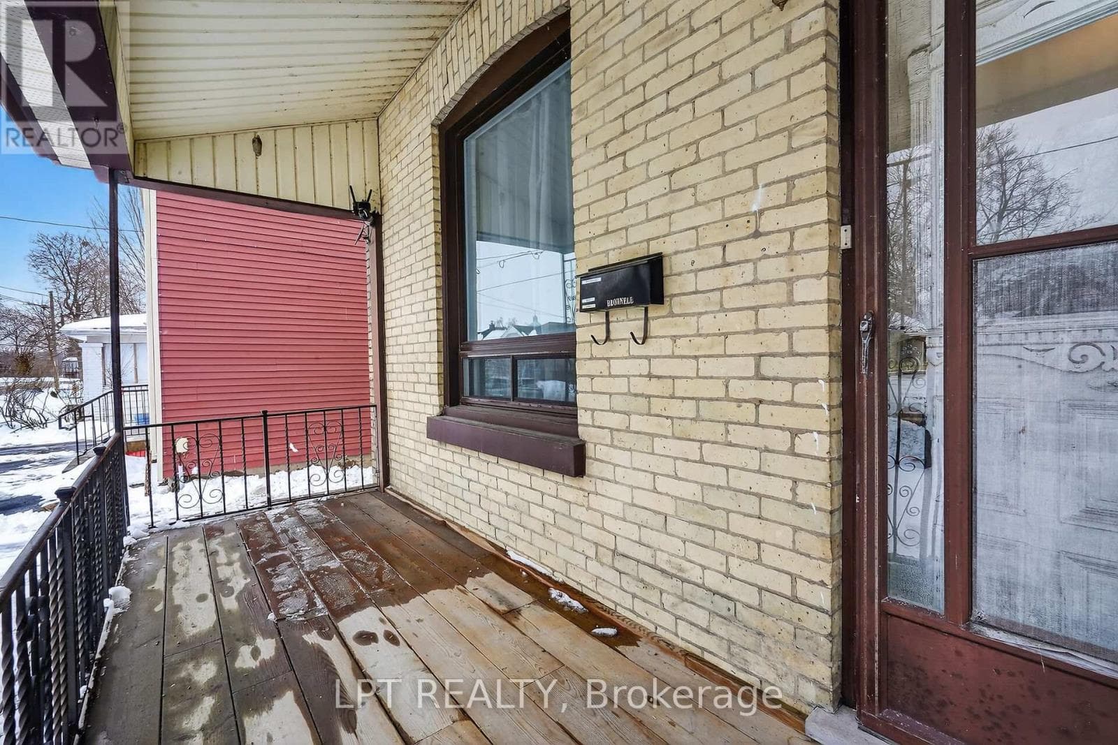 99 INKERMAN STREET photo 5