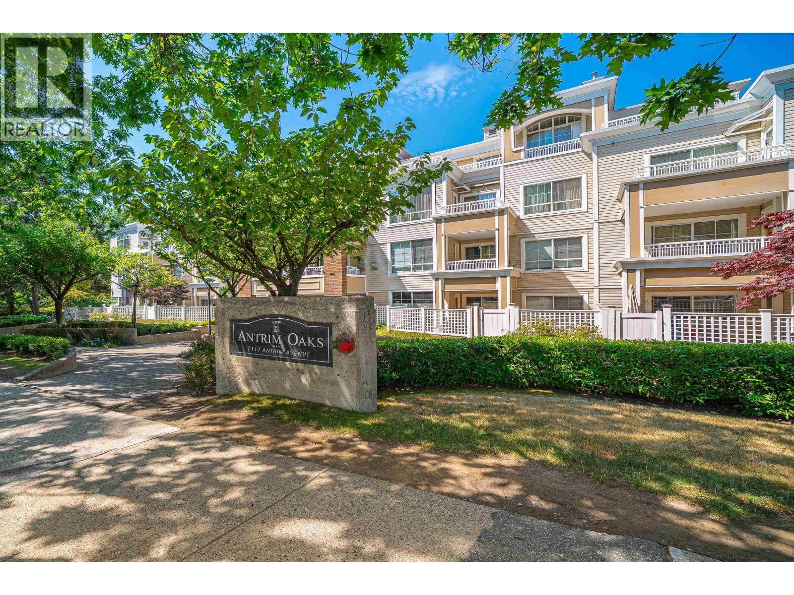 211 7117 ANTRIM AVENUE photo 2
