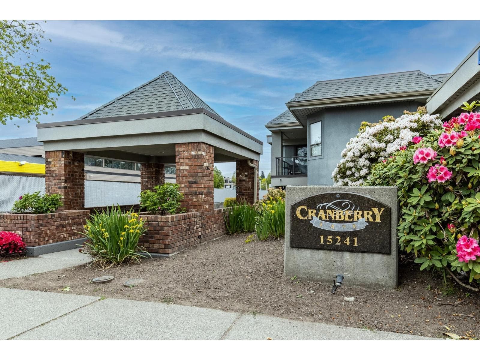 2 bed 2 bath single family at 201 15241 18 AVENUE — $549,000