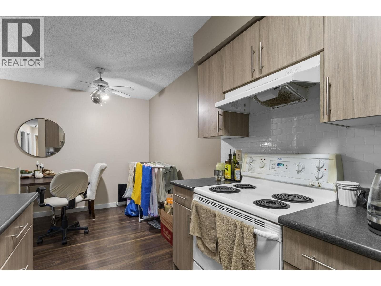 119 4363 HALIFAX STREET photo 3