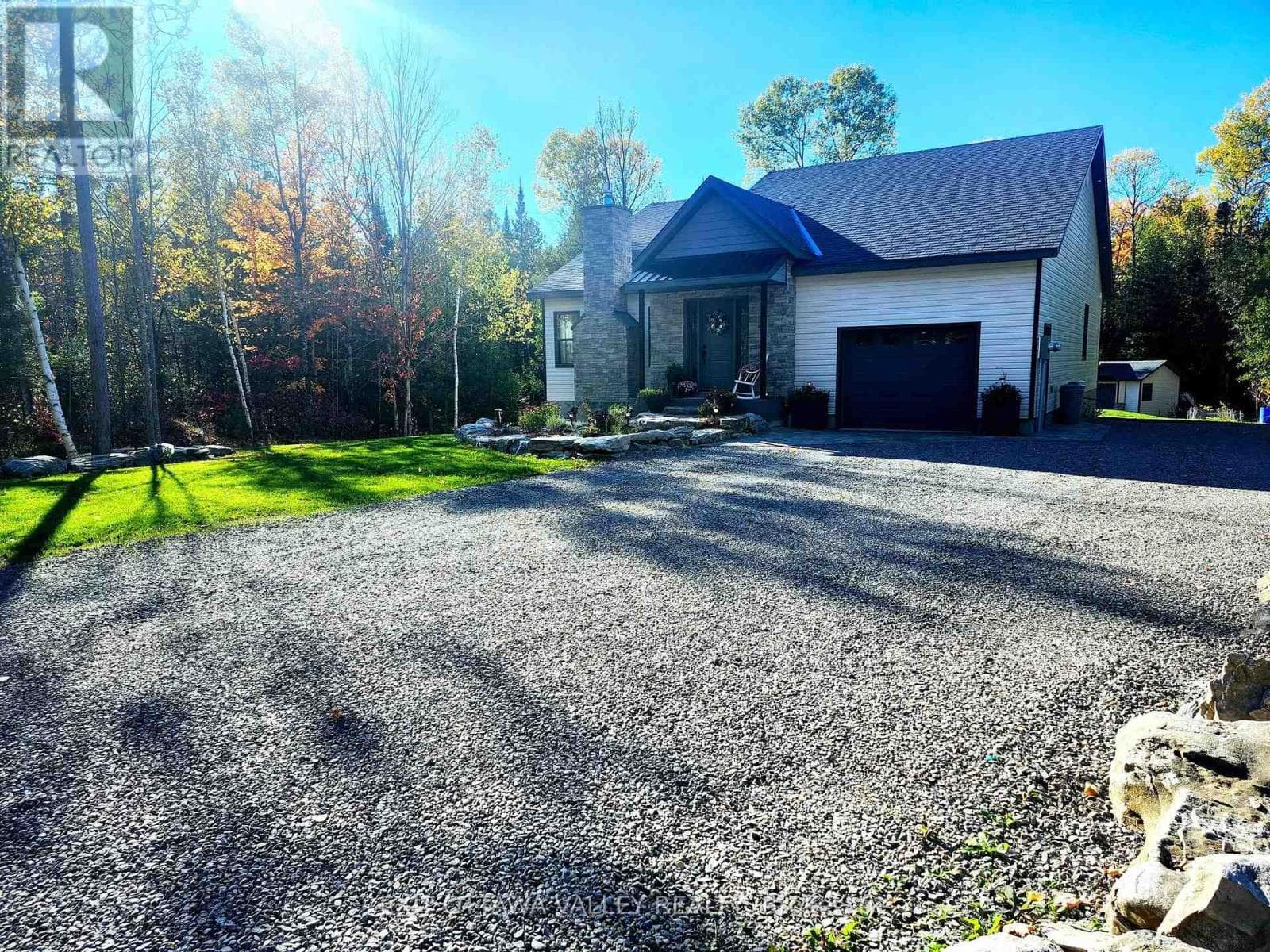 1485 RAPID ROAD photo 3
