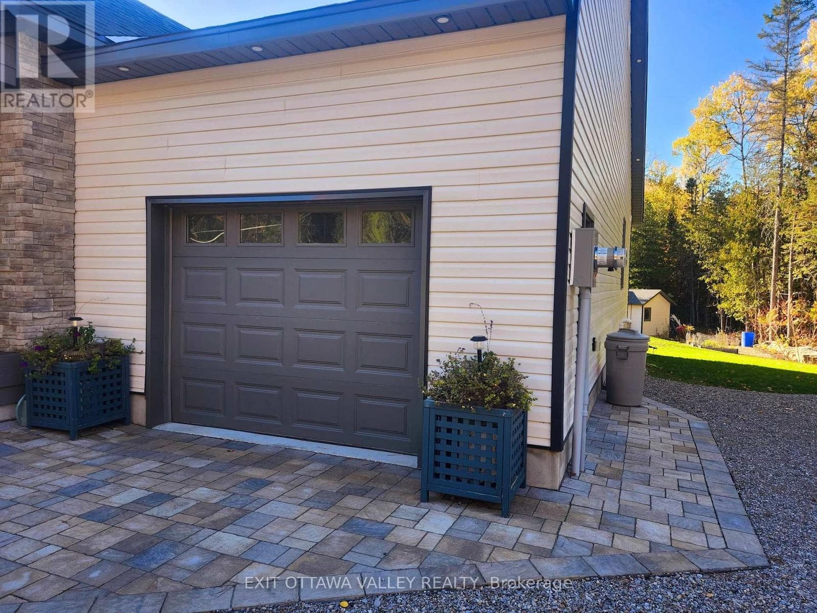 1485 RAPID ROAD photo 5