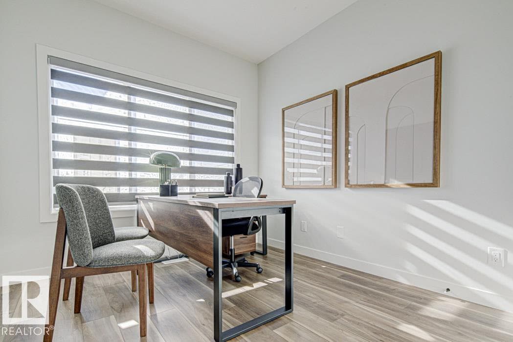 1214 MCLEOD AV — photo 4