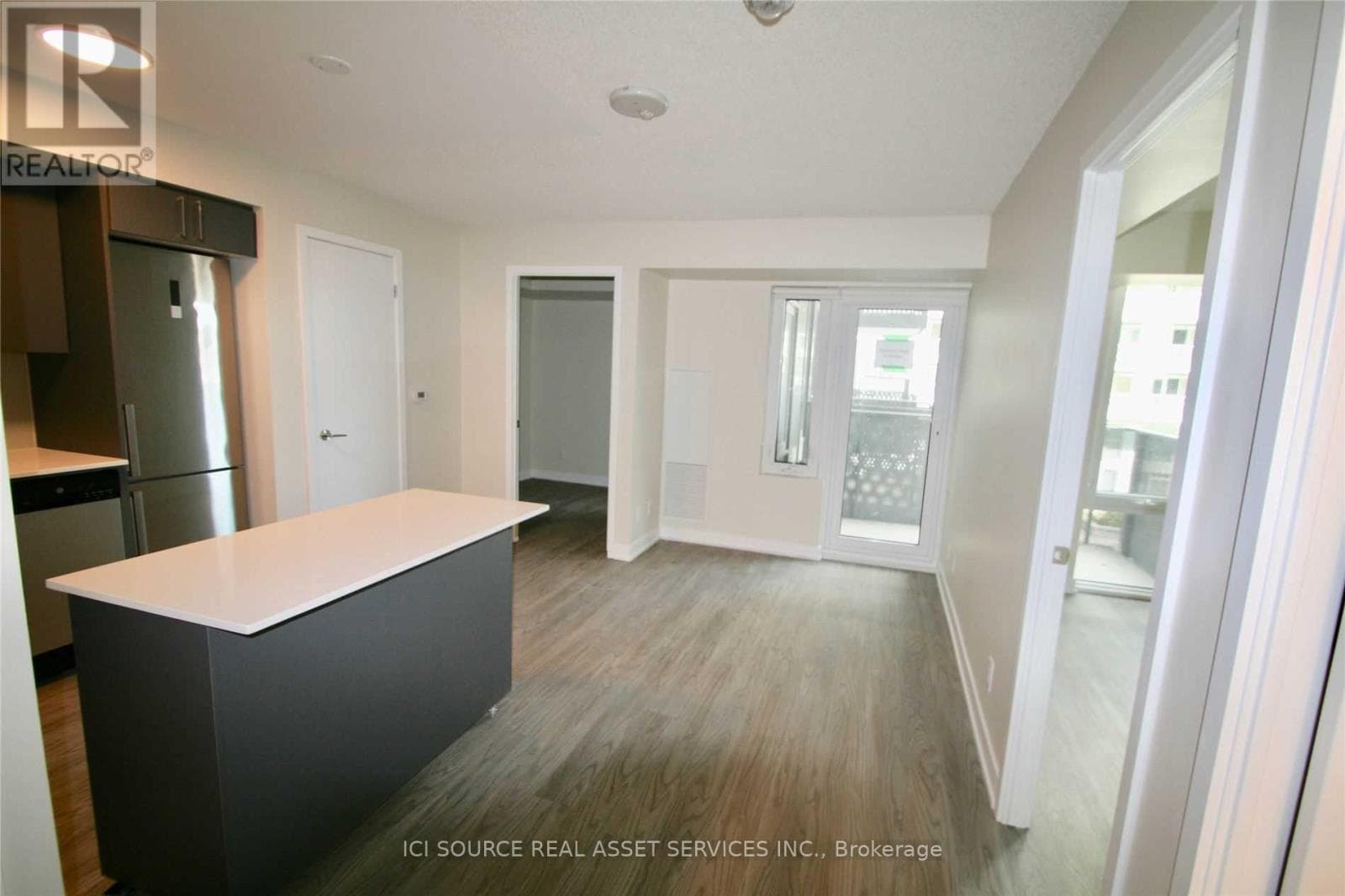 326 - 38 MONTE KWINTER COURT photo 3