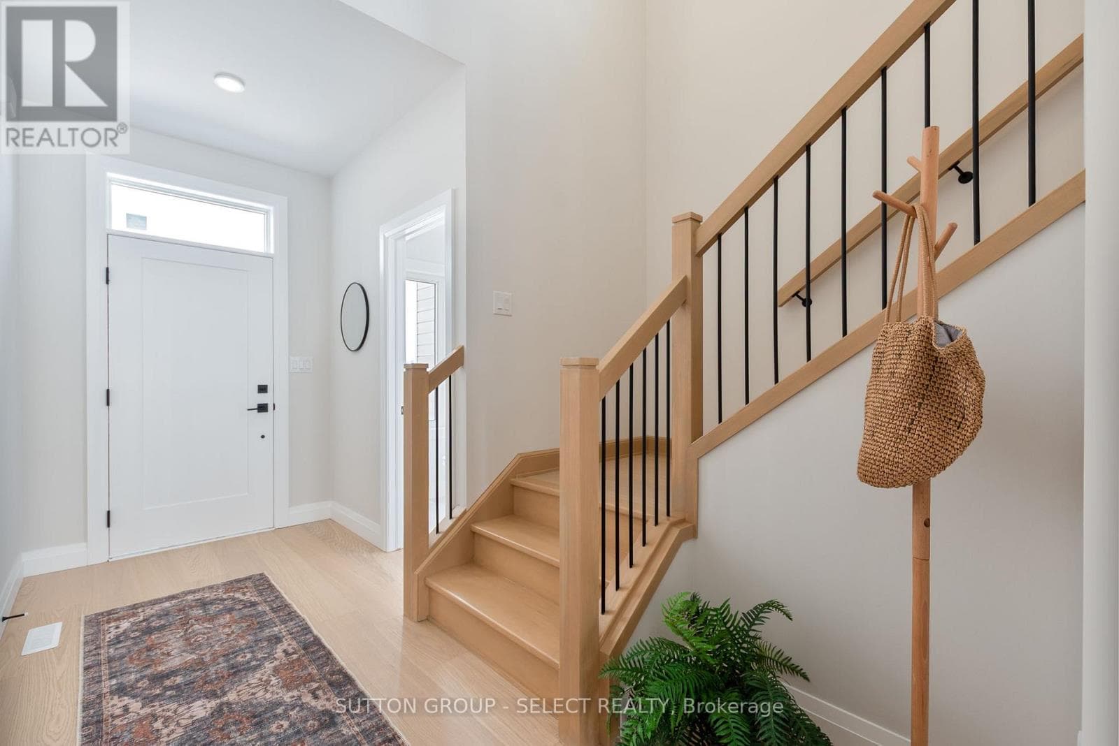 28 LUCAS ROAD photo 2