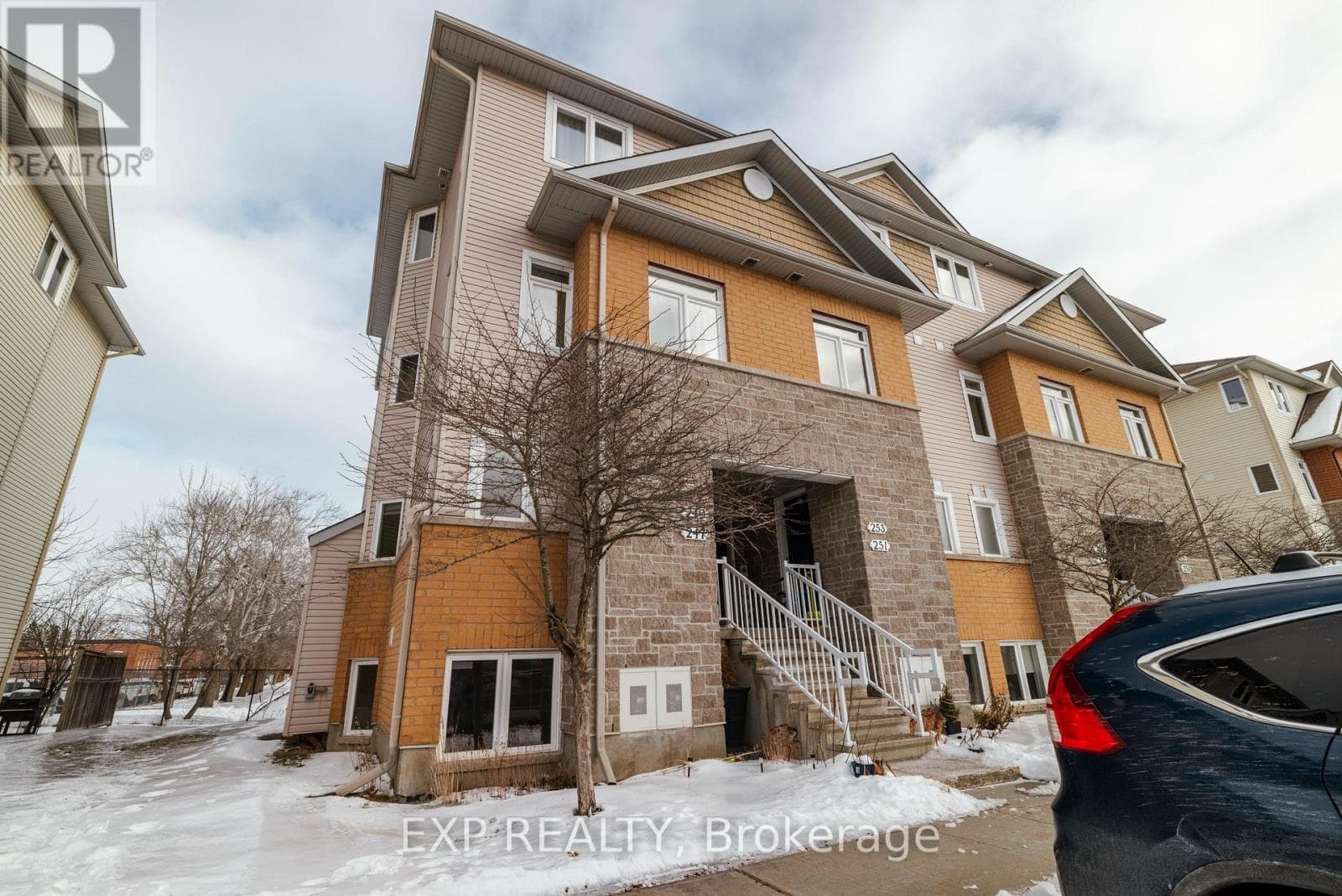 2 bed 3 bath single family at 247 FIR LANE — $399,900