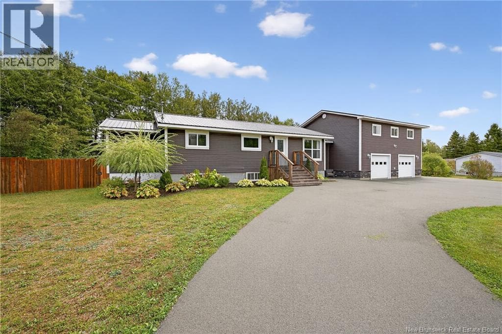 280 Haggerty Street photo 3