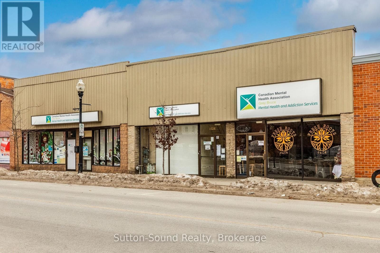 retail at 1028 2ND AVENUE E — $499,900